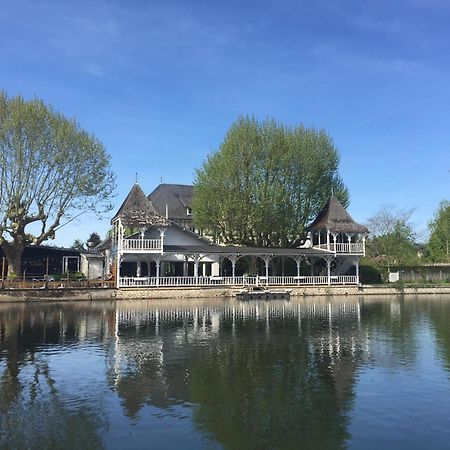 Hotel Restaurant Pavillon Bleu Оліве Екстер'єр фото
