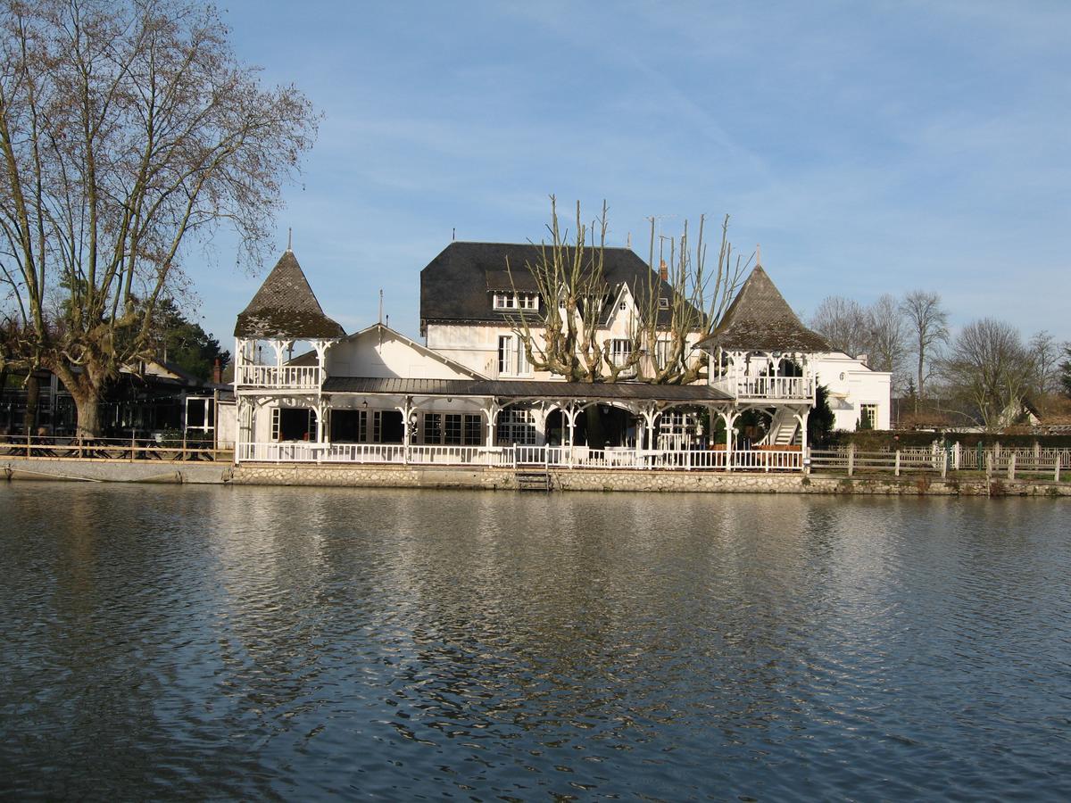Hotel Restaurant Pavillon Bleu Оліве Екстер'єр фото
